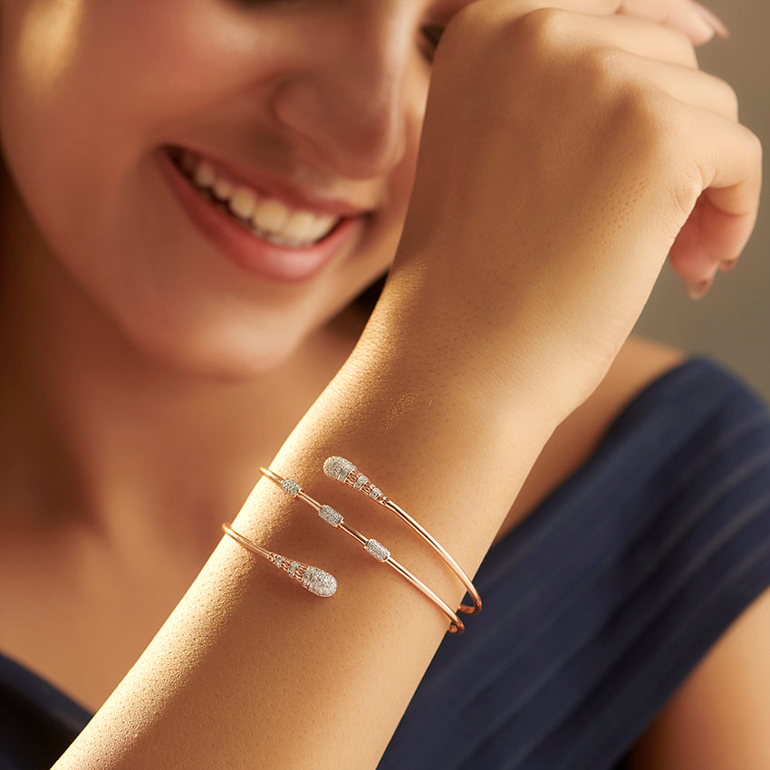 Akansha Spiral Diamond Bracelet