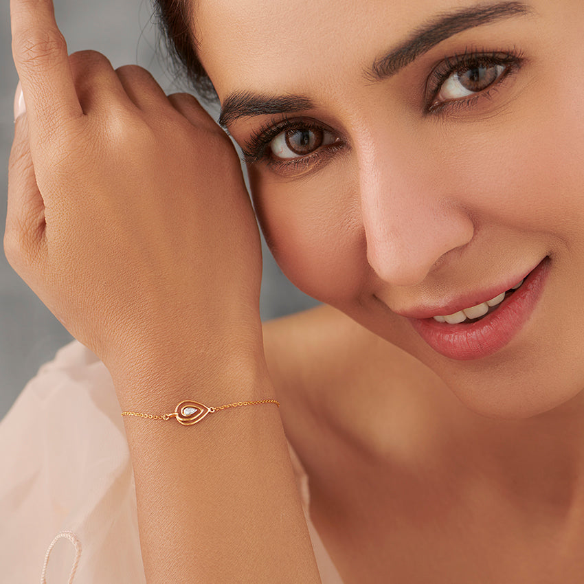 Pretty Leaf Adjustable Diamond Bracelet