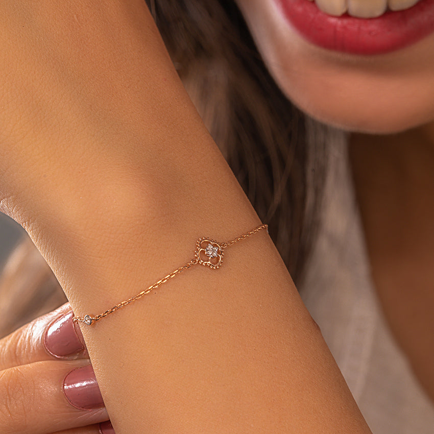 Delicate Twinkling Diamond Bracelet