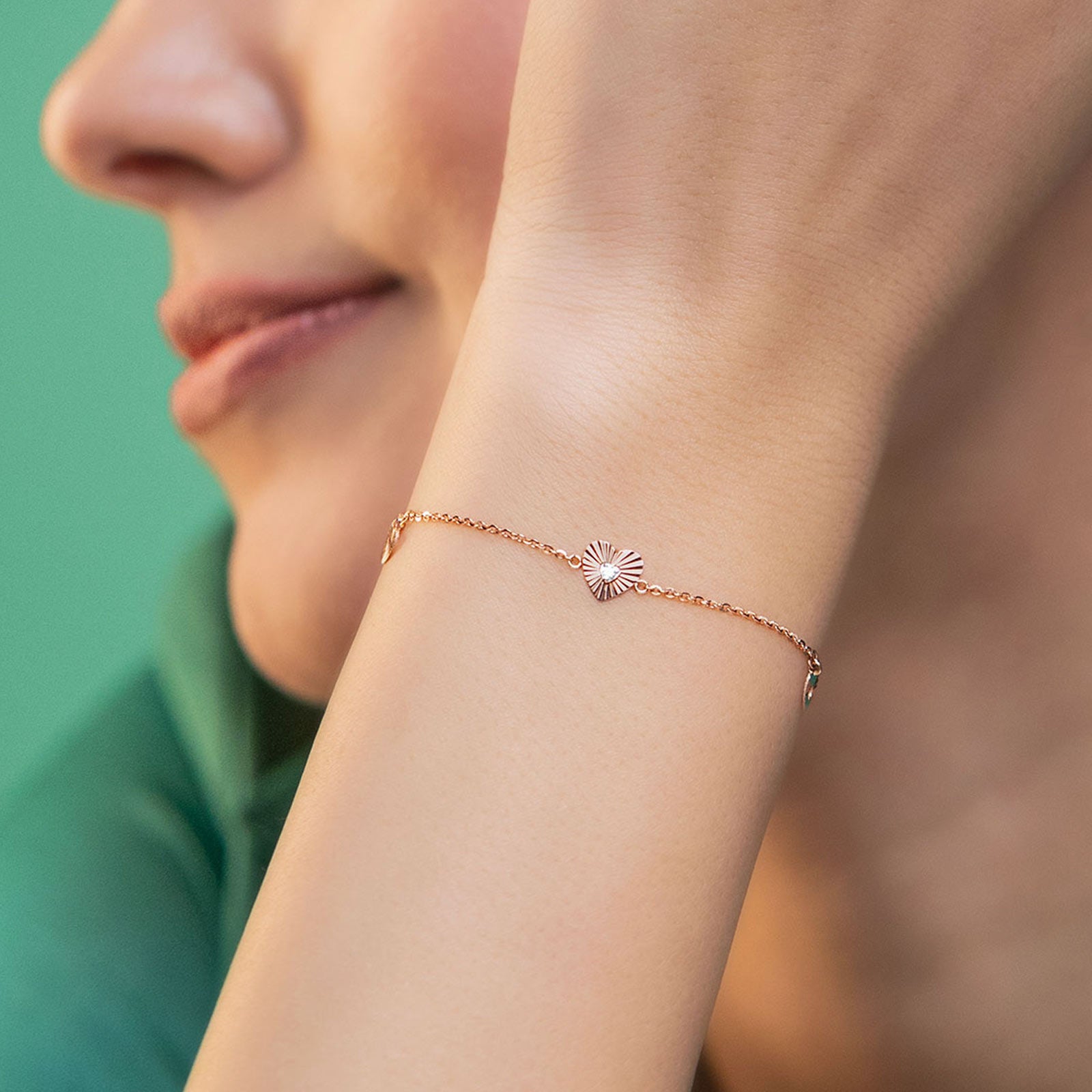 Heartfelt Elegance Diamond Chain Bracelet