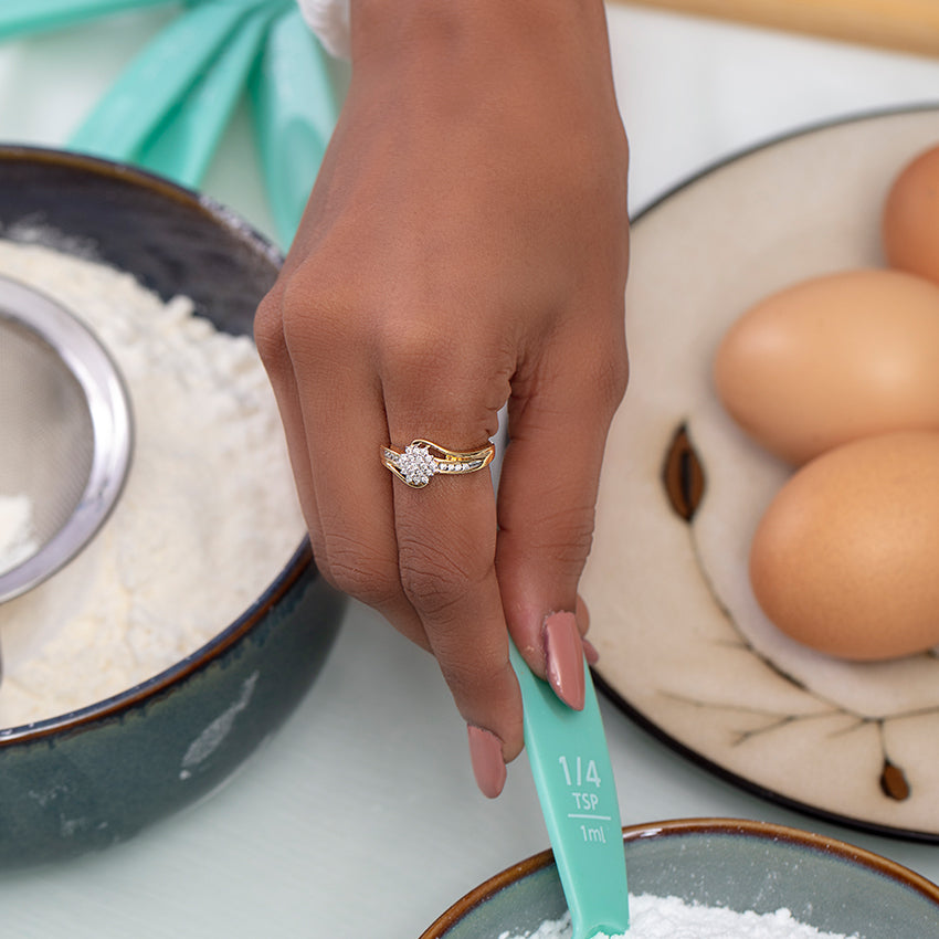 Artistic Floral Diamond Ring
