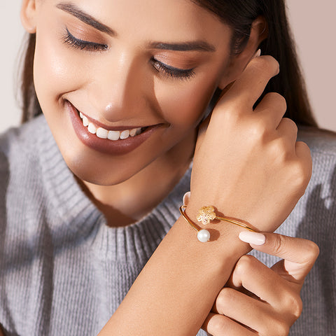Leila Cutout Pearl Bracelet