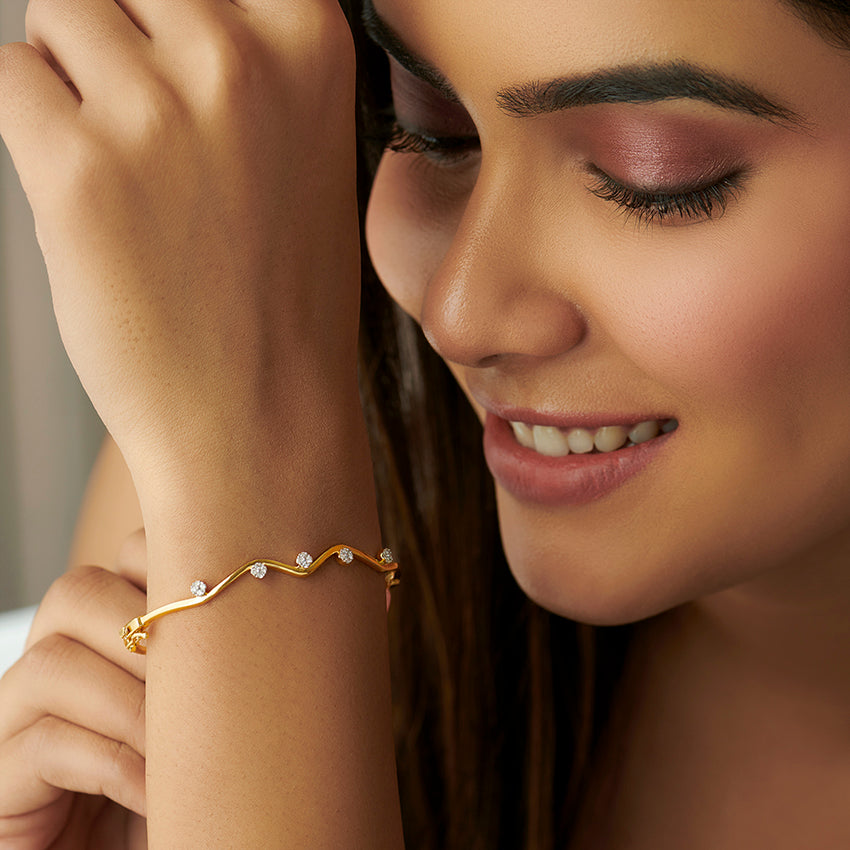 Curvy Cluster Diamond Bracelet