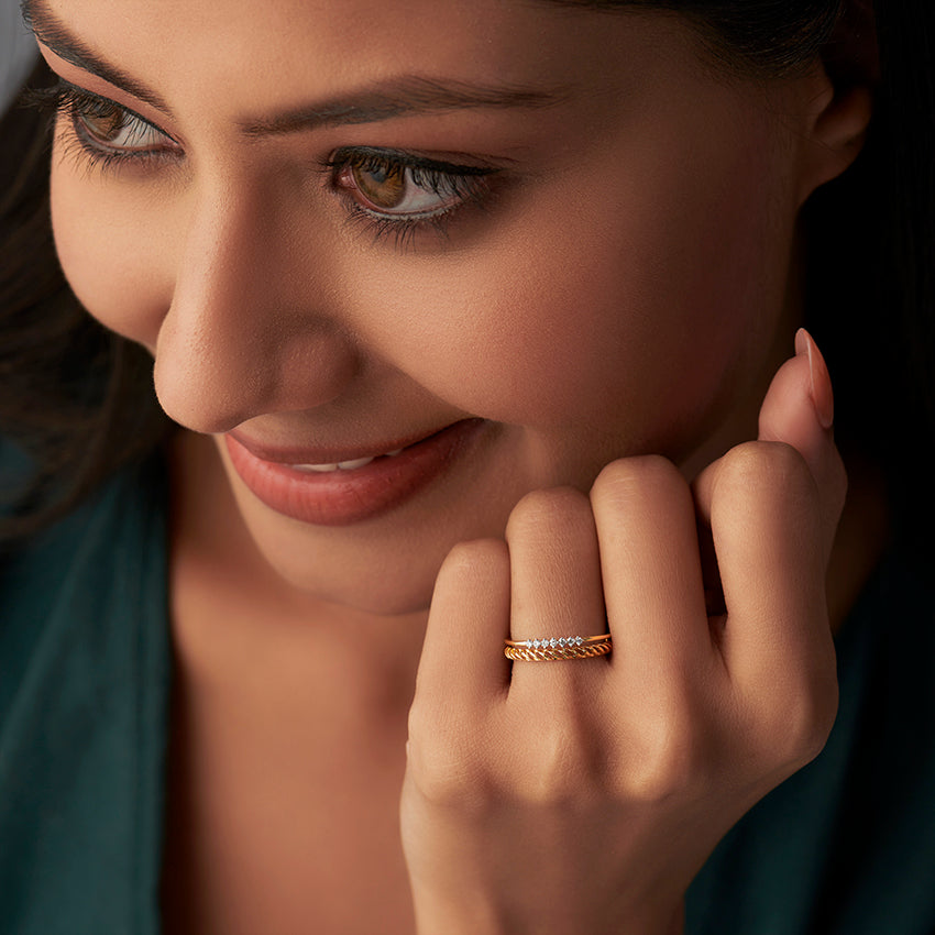 In Line Diamond Band