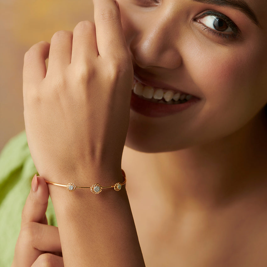 Petite Interlaced Diamond Bracelet