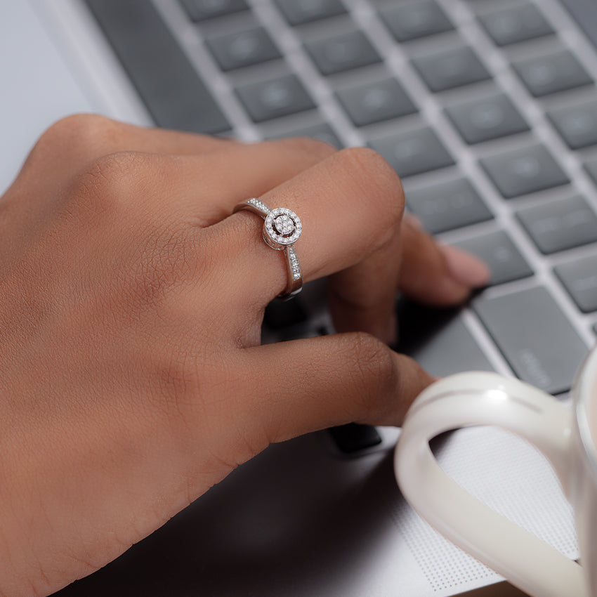 Isabella Halo Diamond Ring