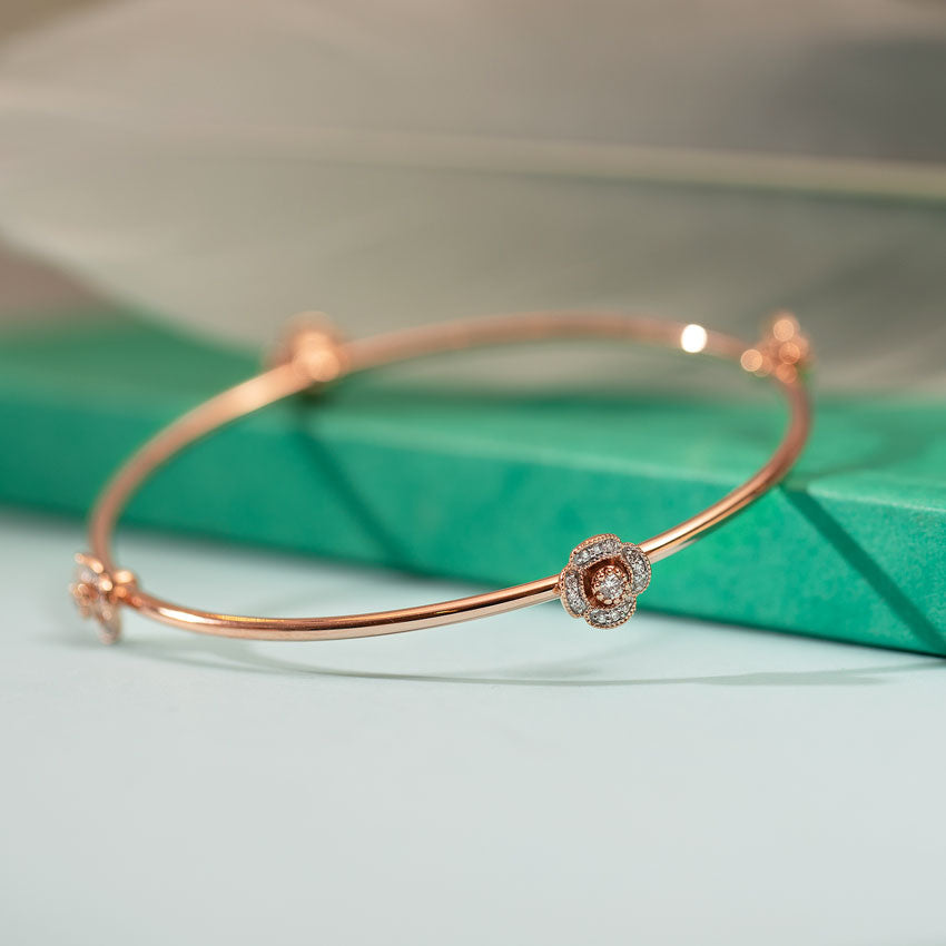 Yahvi Diamond Bangle