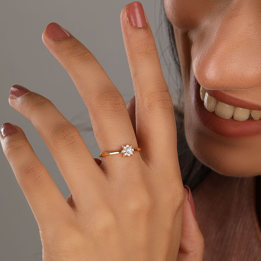 Flora Miracle Plate Diamond Ring