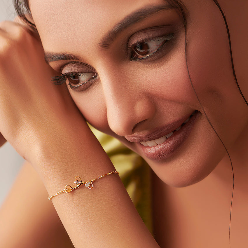 Adorable Clover Diamond Bracelet