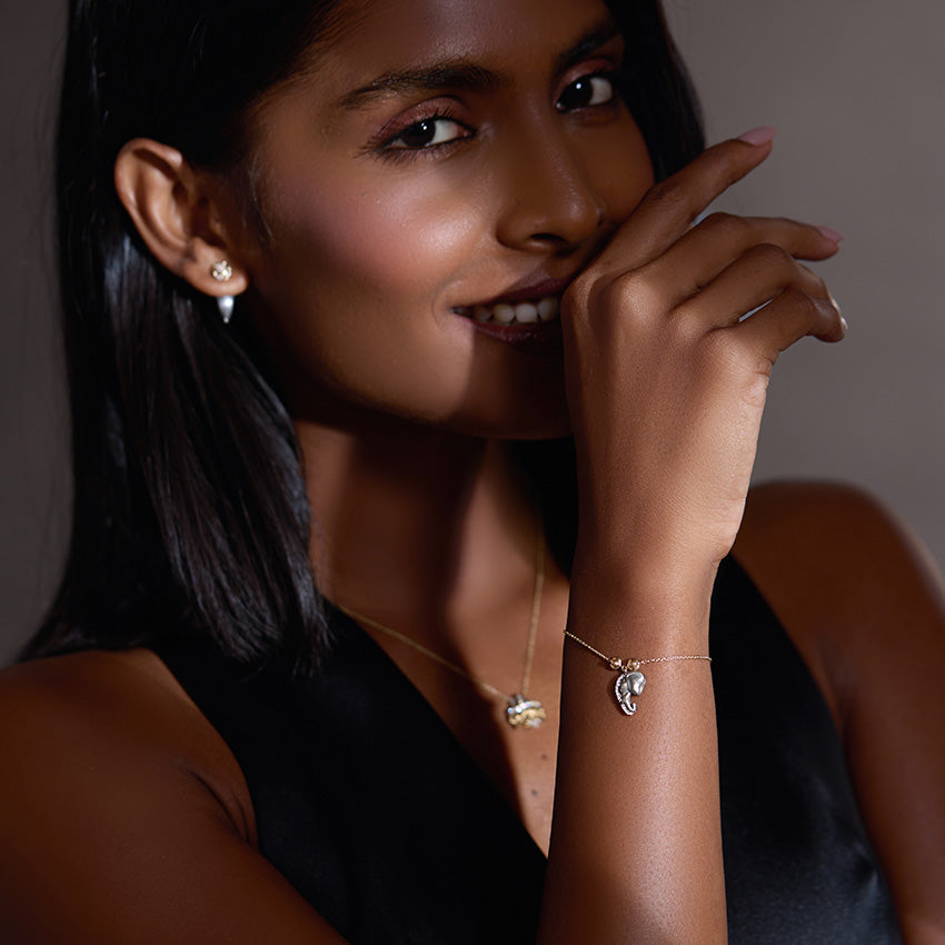 Glimmering Giant Diamond Chain Bracelet