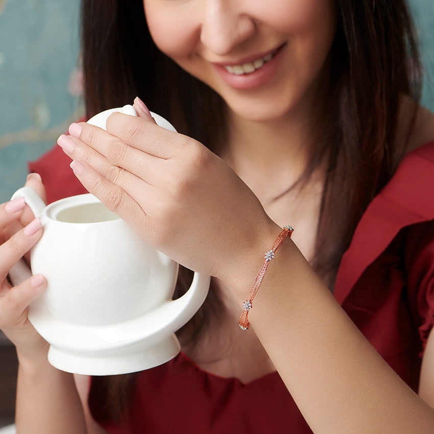 Daisy Mesh Diamond Bangle