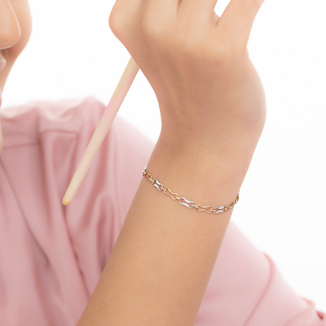 Lock and Lock Diamond Tennis Bracelet