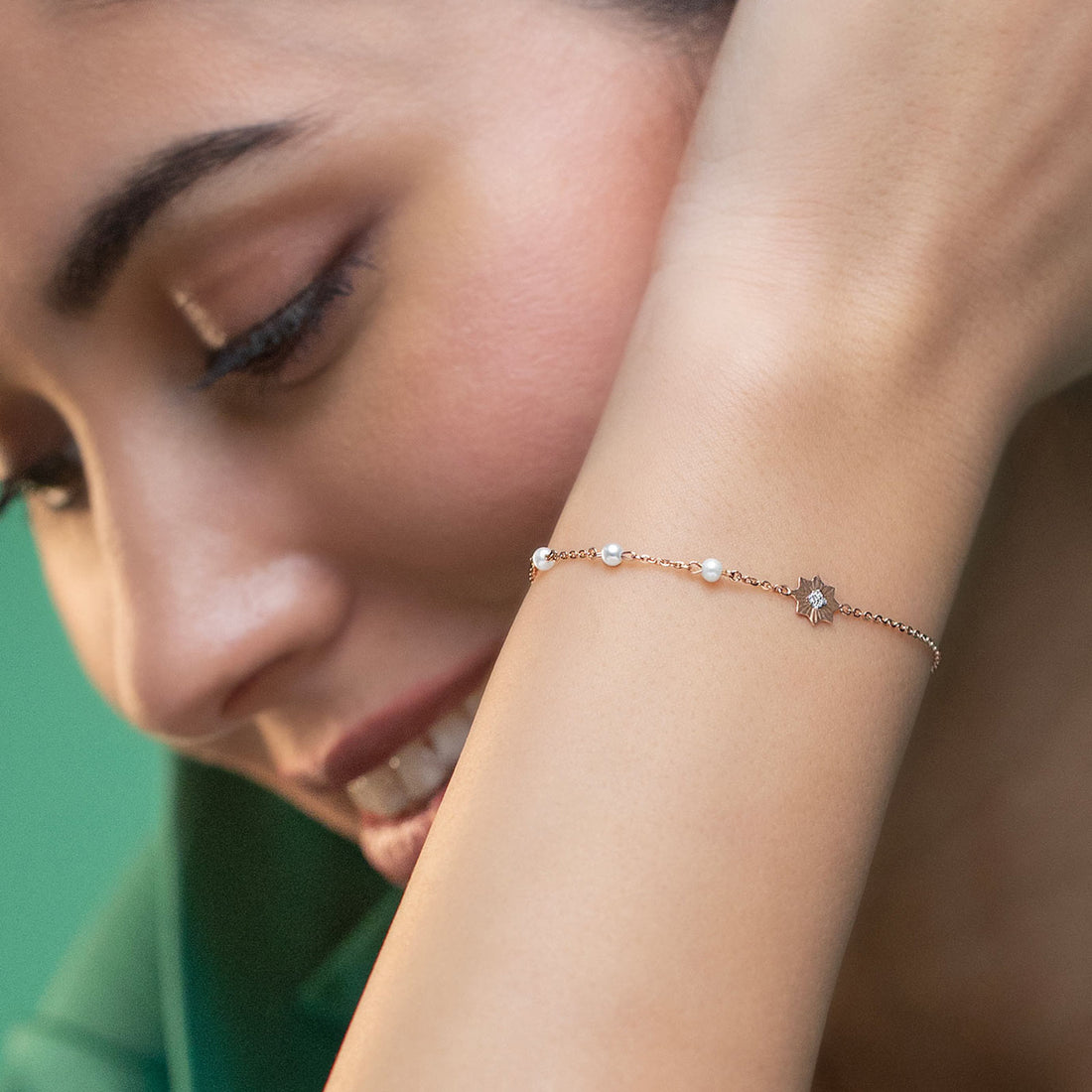 Twinkling Starburst Diamond Chain Bracelet