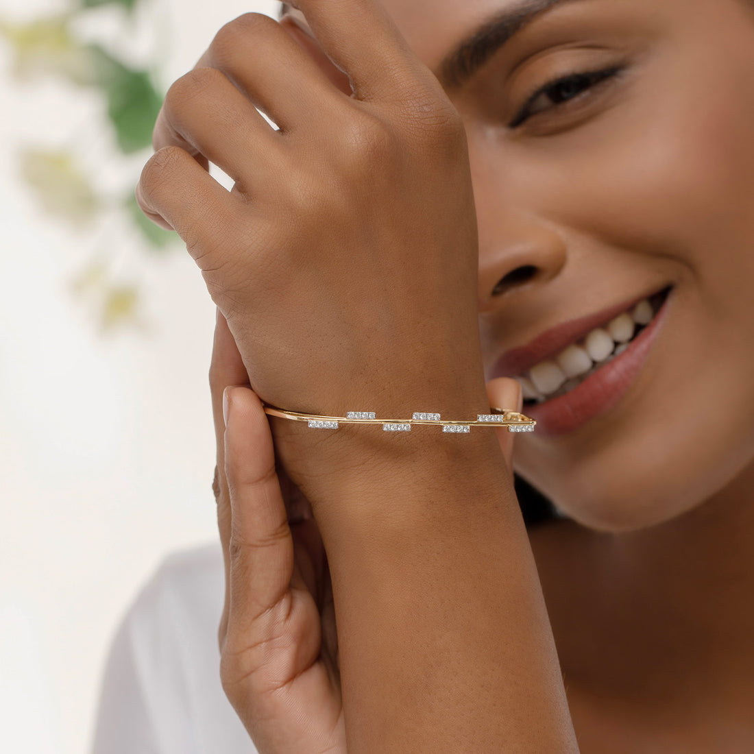 Zigzag Cascade Diamond Oval Bracelet