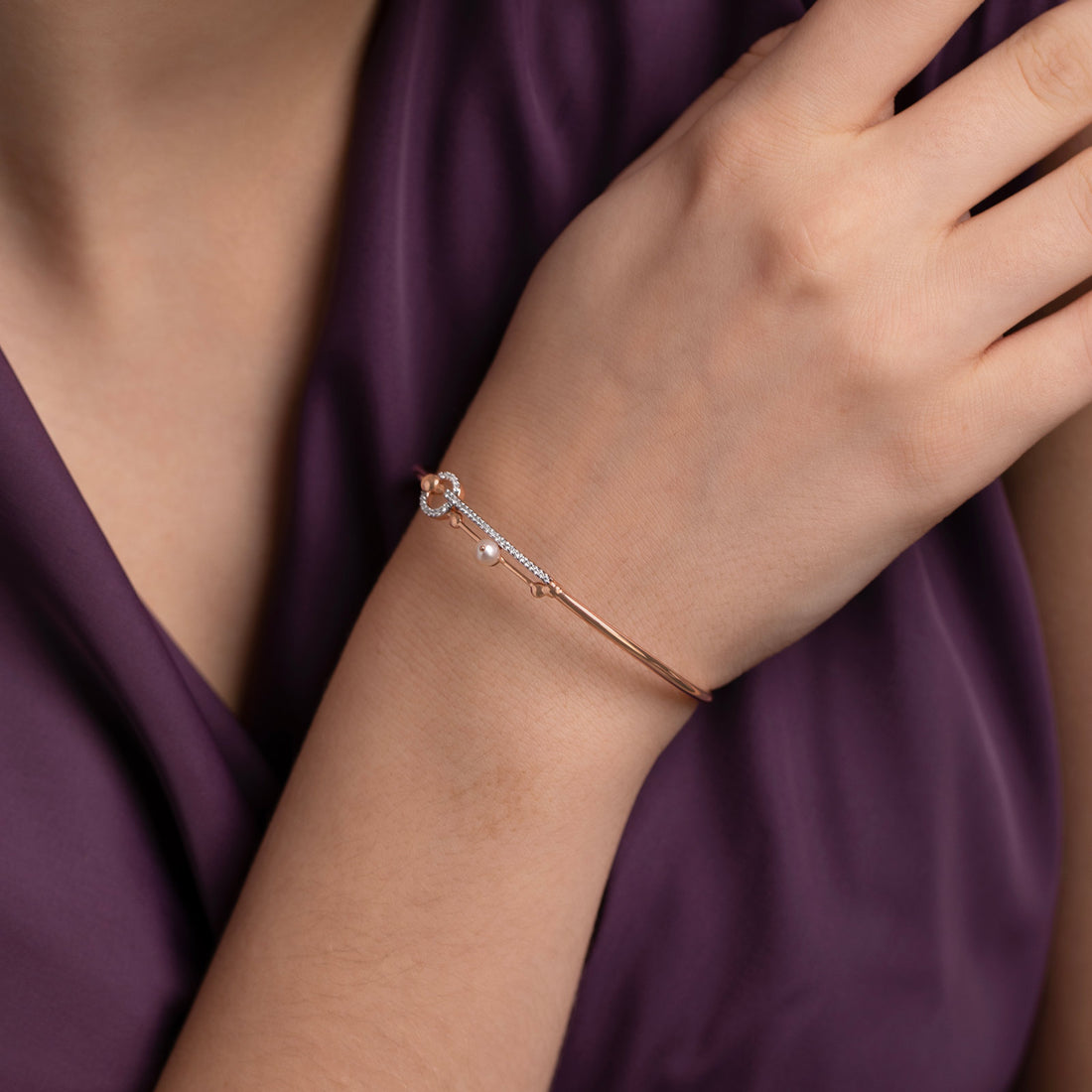 Lily Diamond Tube Bracelet