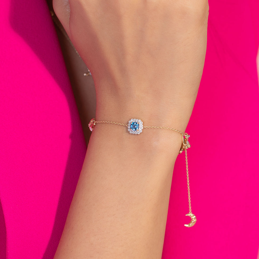 Mascot Chain Diamond Bracelet