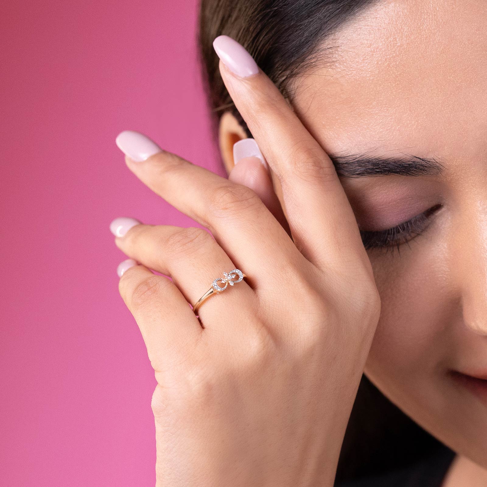 Elegant Floret Diamond Ring