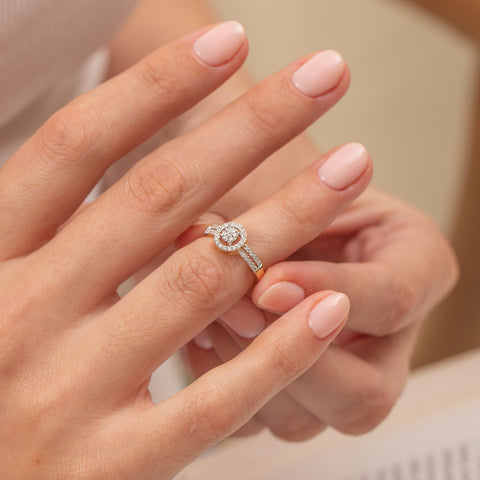 Halo Diamond Band