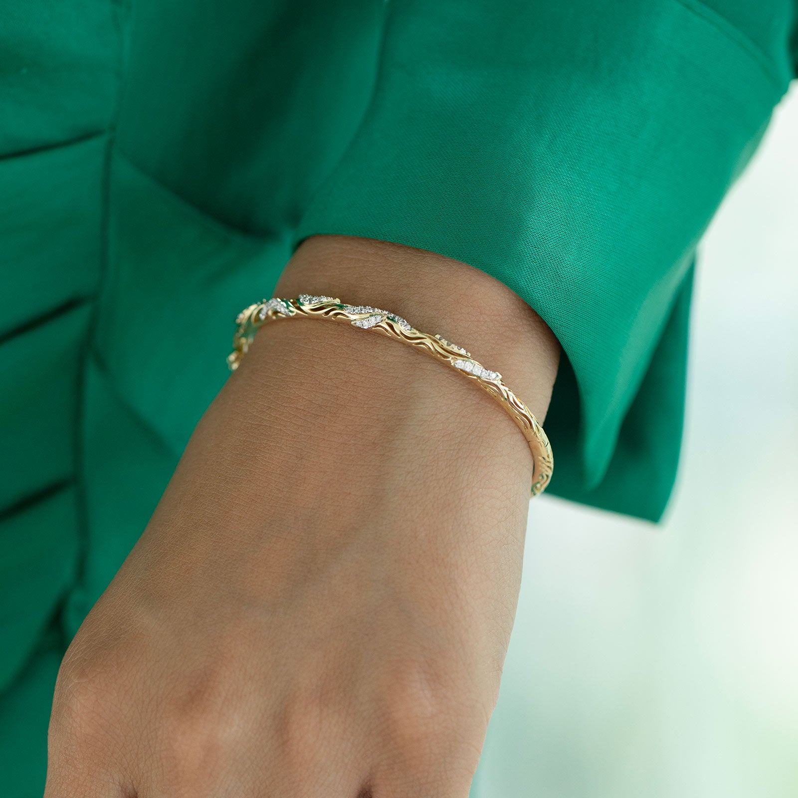 Raha Mesh Diamond Bracelet