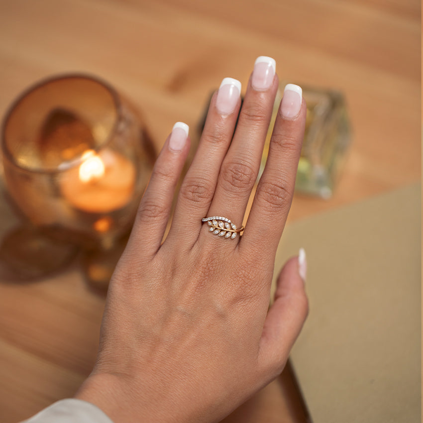 Glinting Leaves Diamond Ring