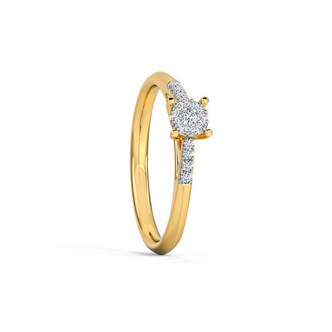 Glittery Linear Diamond Ring