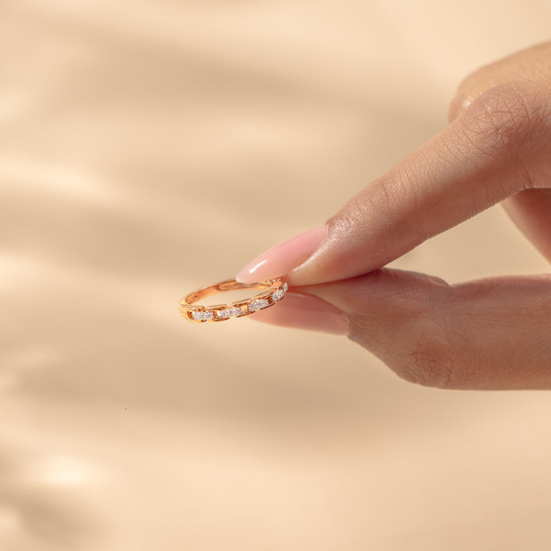 Julia Interlinked Diamond Band