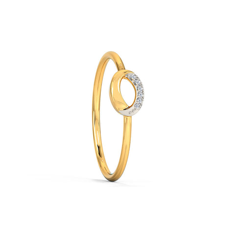 Glaring Oval Diamond Ring