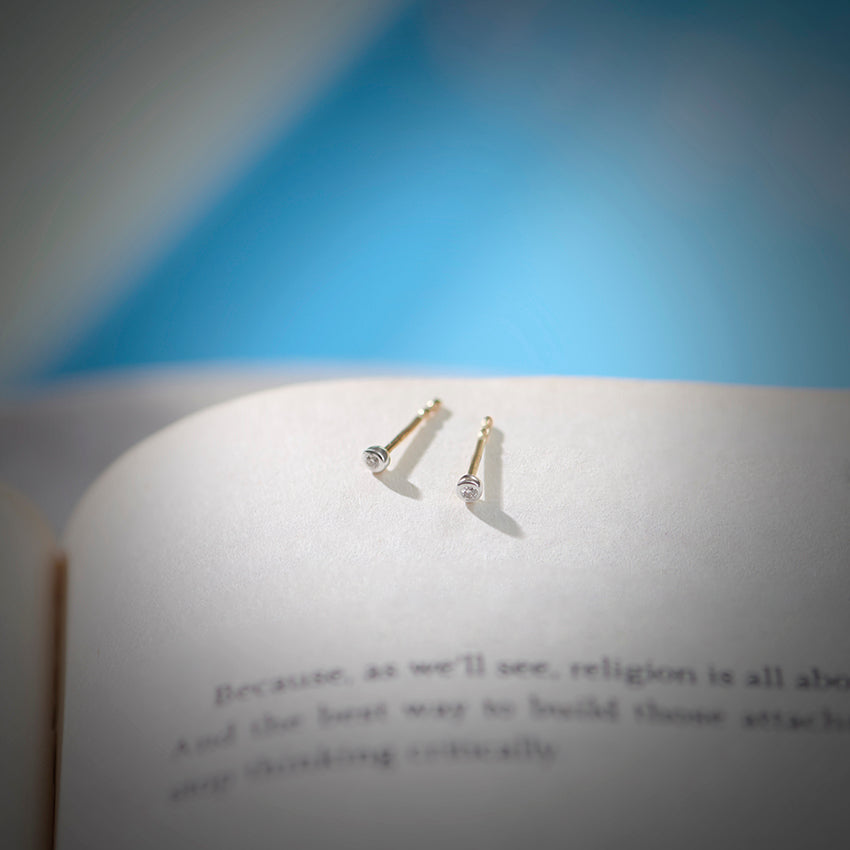 Radiance Classic Diamond Stud Earrings