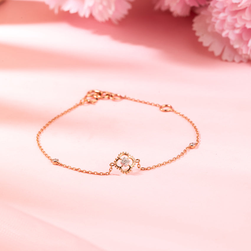 Delicate Twinkling Diamond Bracelet