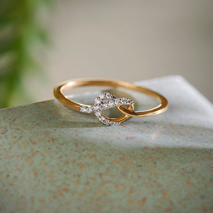Silvia Love Knot Diamond Ring
