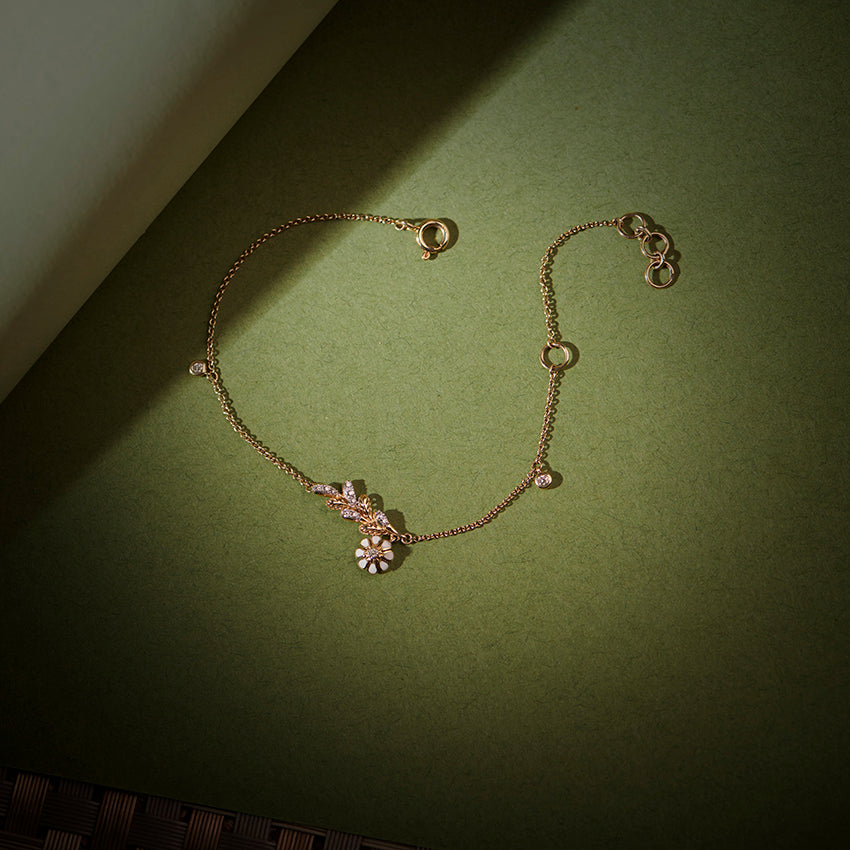 Petal Sparkle Diamond Chain Bracelet
