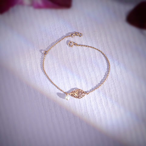 Feather Pearl Bracelet