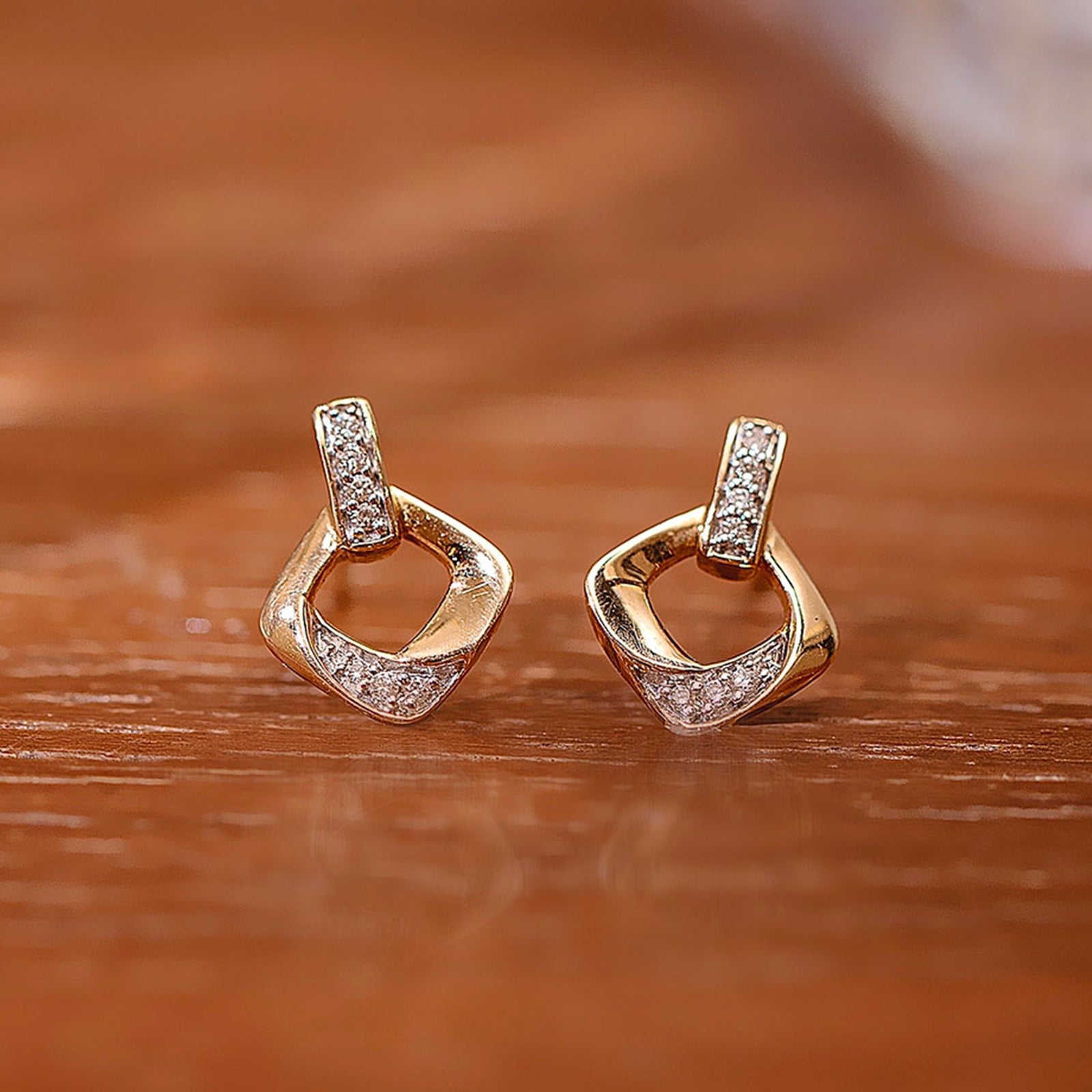 Alluring Diamond Stud Earrings