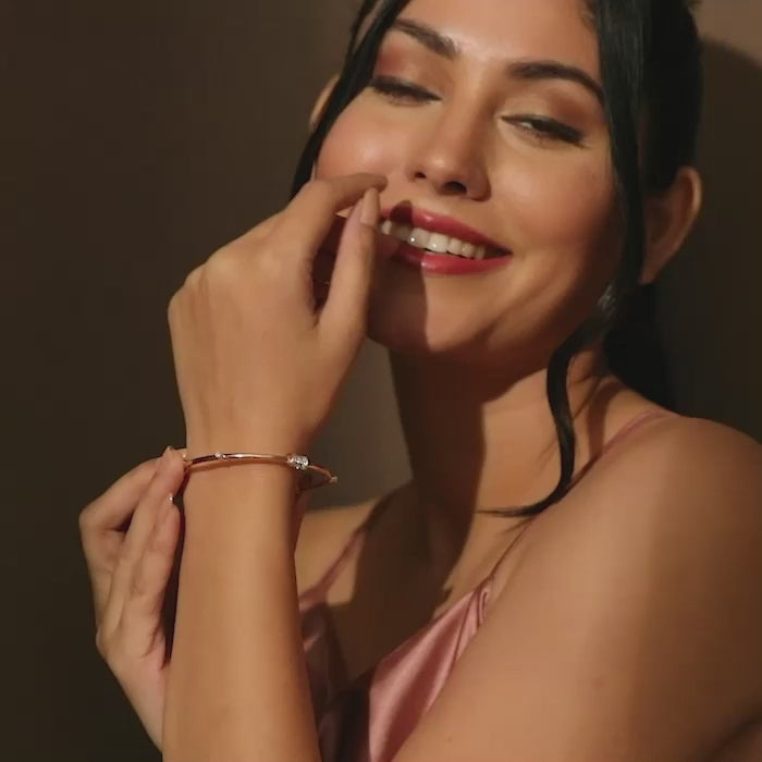 Samya Diamond Bangle