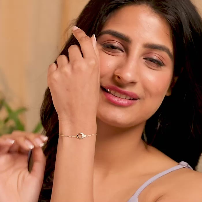 Pretty Classic Diamond Bracelet