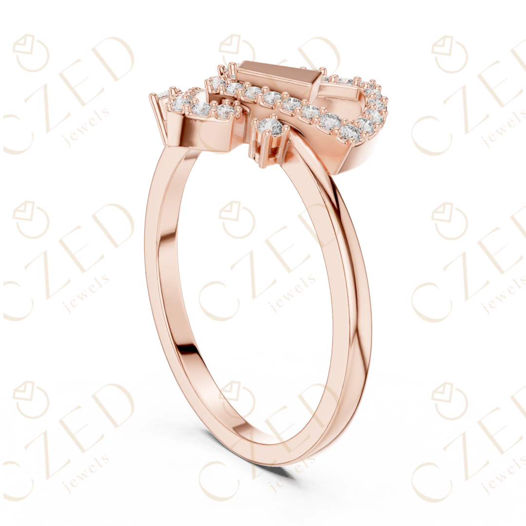 Round Cut Diamond Interlocking Geometric Square Halo Ring