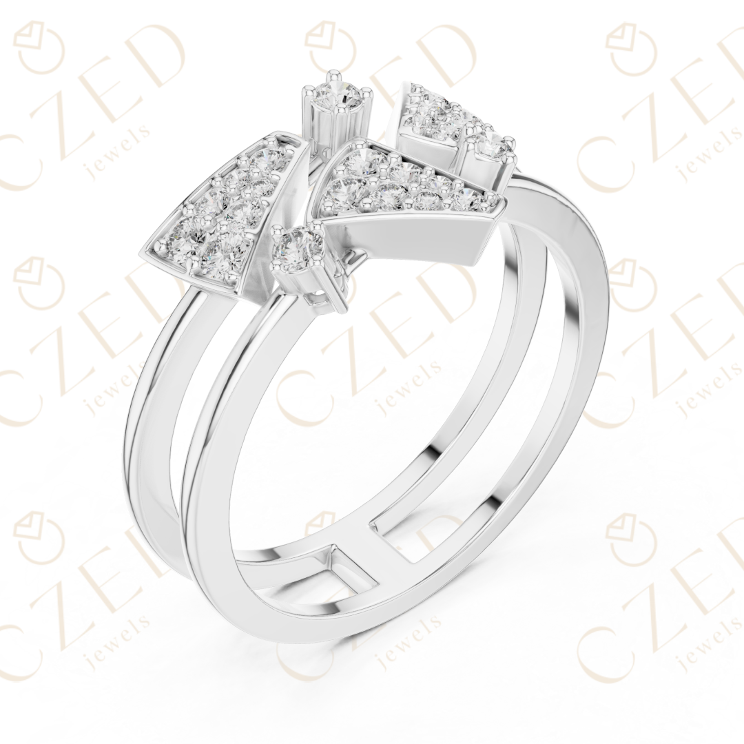 Round Cut Diamond Geometric Chevron Pavé Stackable Ring