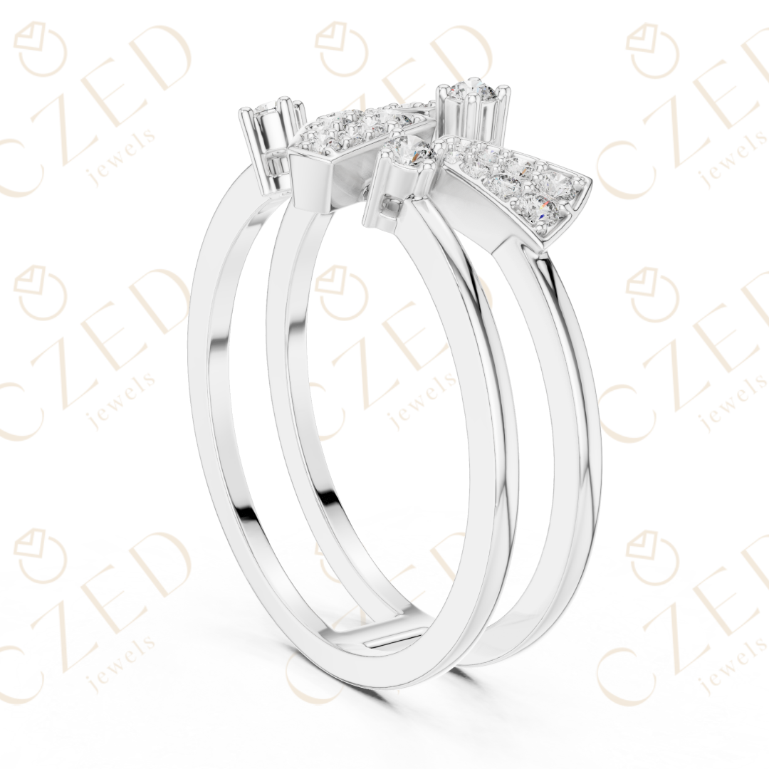 Round Cut Diamond Geometric Chevron Pavé Stackable Ring