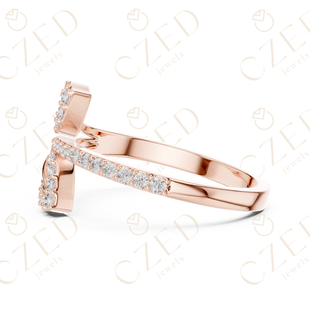 Round Cut Diamond Interlocking Infinity Twist Fashion Ring