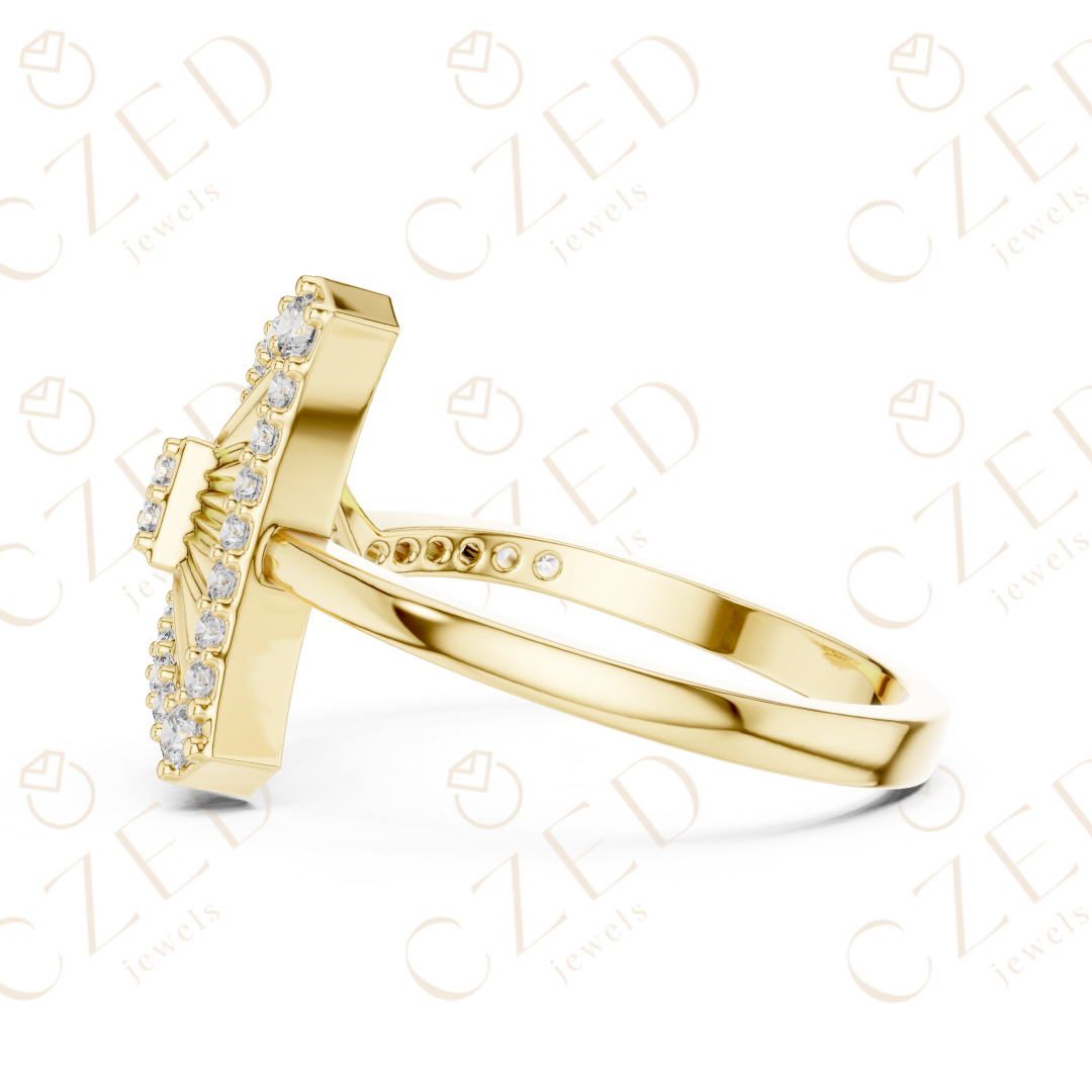 Round Cut Diamond Geometric Triangle Halo Ring