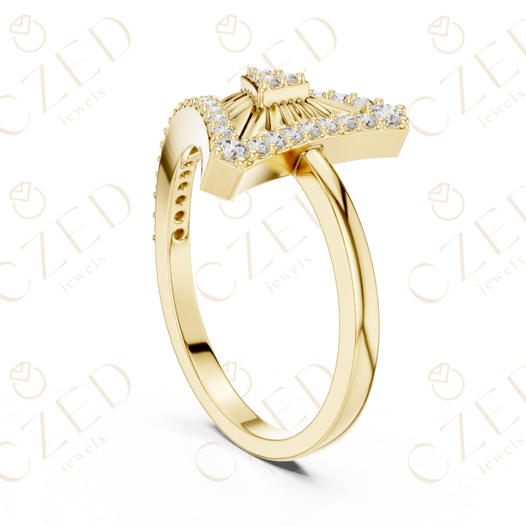 Round Cut Diamond Geometric Triangle Halo Ring