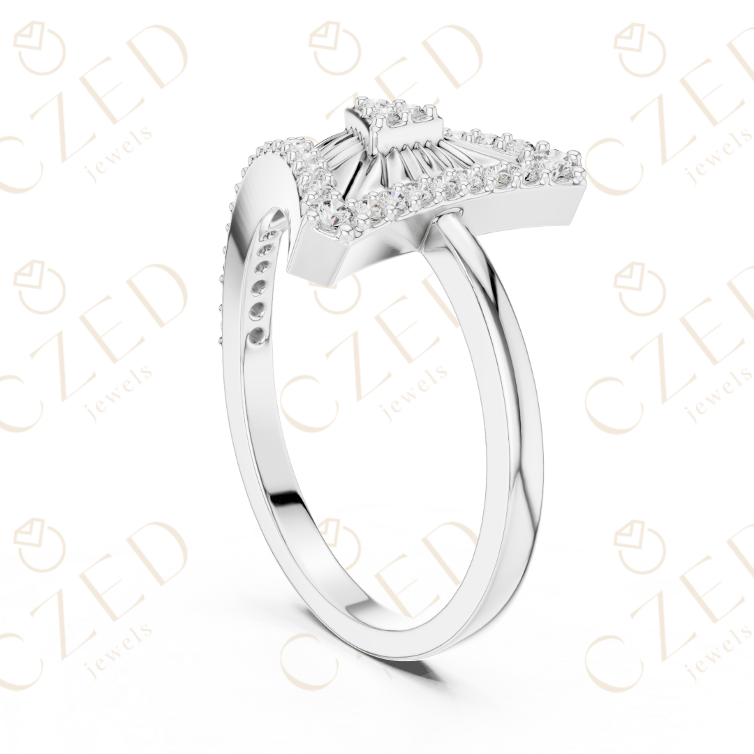 Round Cut Diamond Geometric Triangle Halo Ring